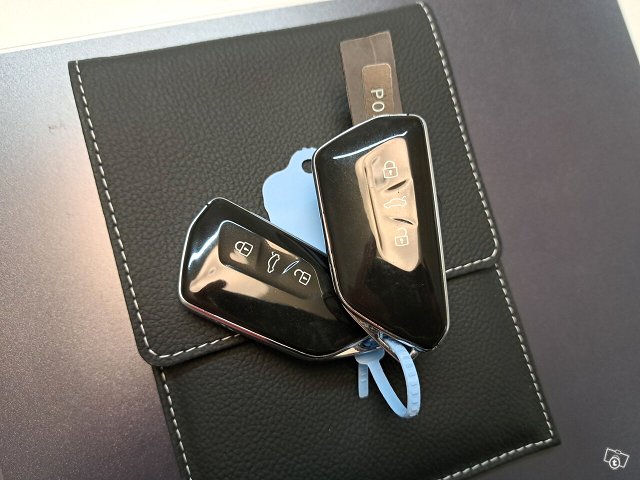 VOLKSWAGEN ID.4 21