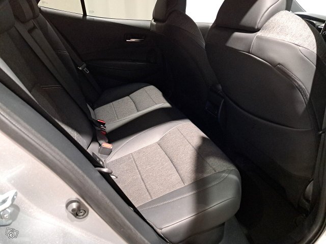 TOYOTA COROLLA 16