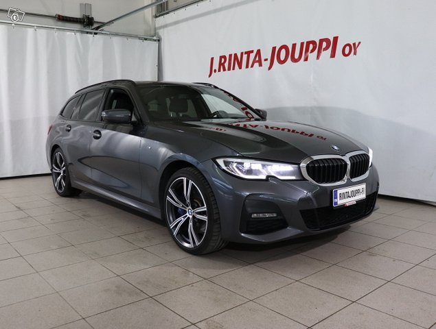 BMW 330