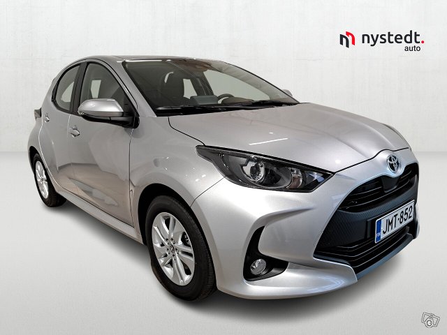 TOYOTA YARIS 6
