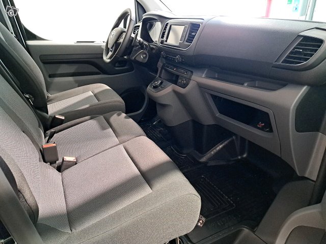 TOYOTA PROACE 17