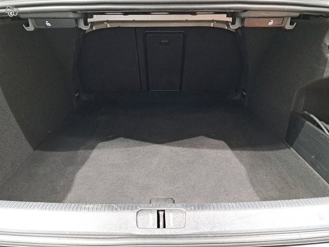 VOLKSWAGEN CC 15
