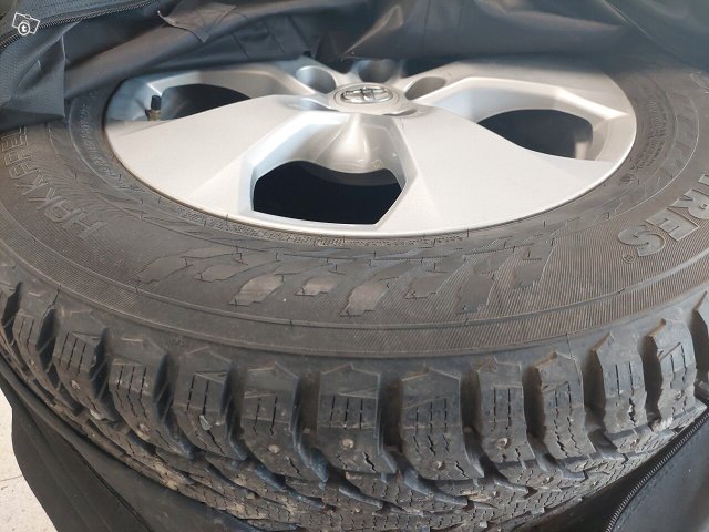 TOYOTA RAV4 21