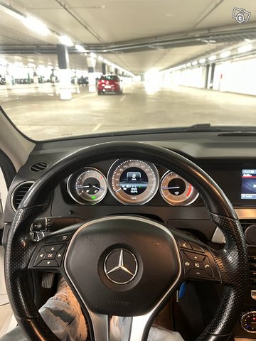 Mercedes-Benz C-sarja 9