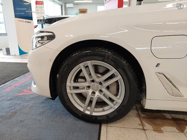 BMW 530 18