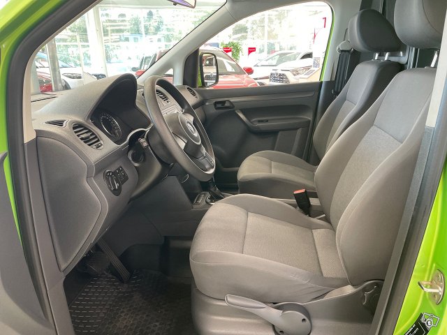 VOLKSWAGEN Caddy 8
