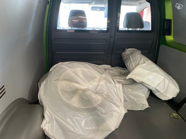 VOLKSWAGEN Caddy 9