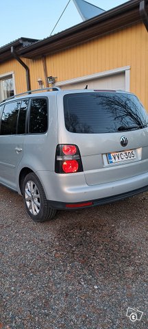 Volkswagen Touran 4