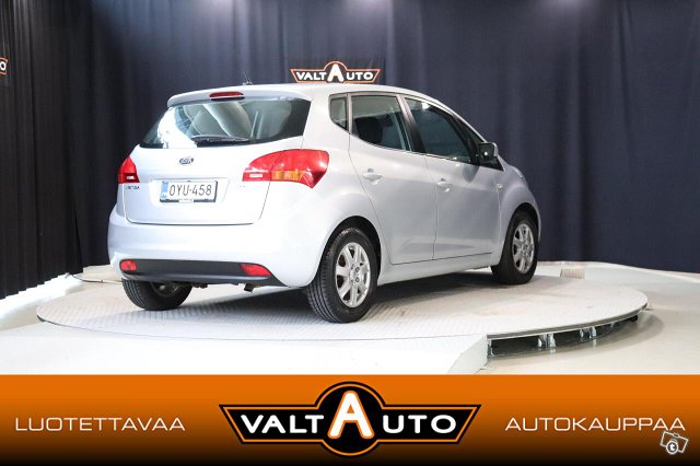 Kia Venga 6