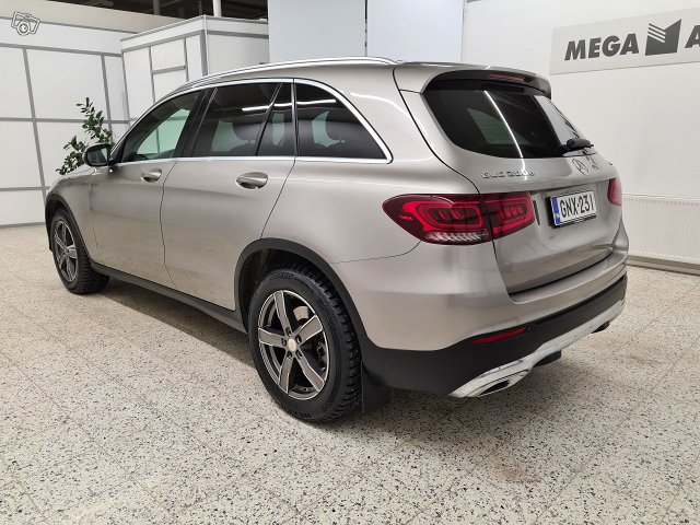 MERCEDES-BENZ GLC 3