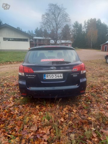 Subaru Legacy 2