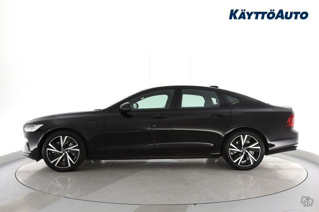 VOLVO S90 2