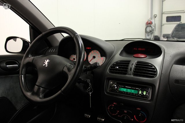 Peugeot 206 9