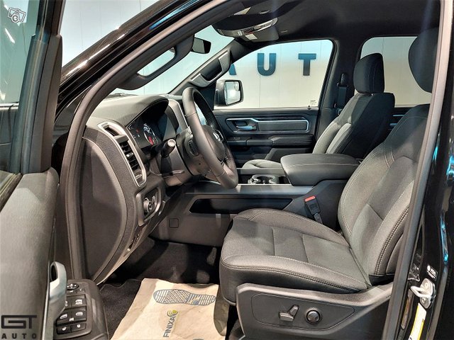 Dodge Ram 12