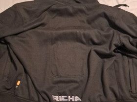 Richa ajo takki/huppari, Ajoasut, kengät ja kypärät, Mototarvikkeet ja varaosat, Pori, Tori.fi Richa ajo takki/huppari, Ajoasut, kengät ja kypärät, Mototarvikkeet ja varaosat, Pori, Tori.fi