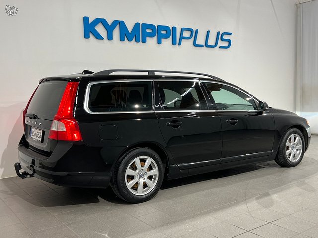 Volvo V70 4