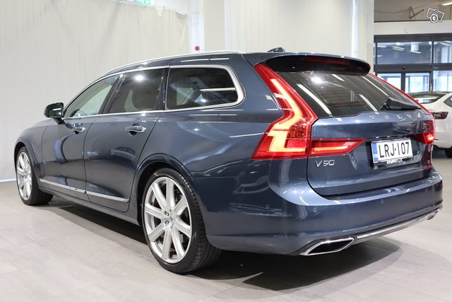 Volvo V90 4
