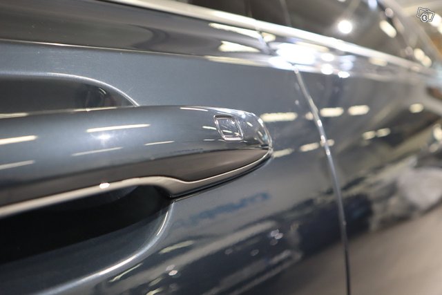 Volvo V90 7