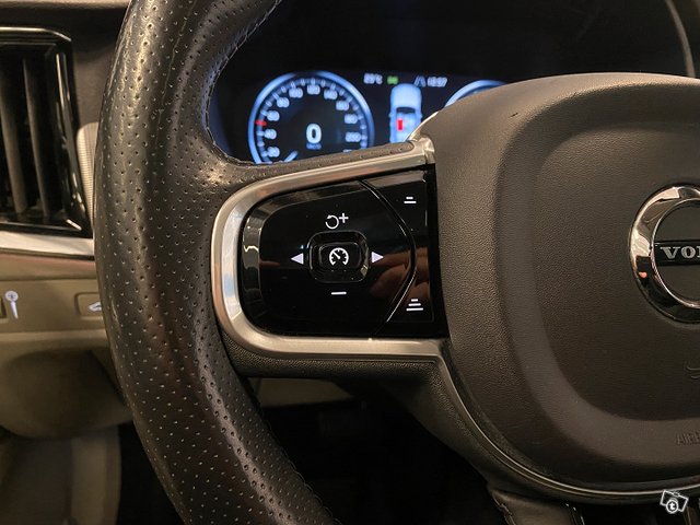 Volvo V90 20
