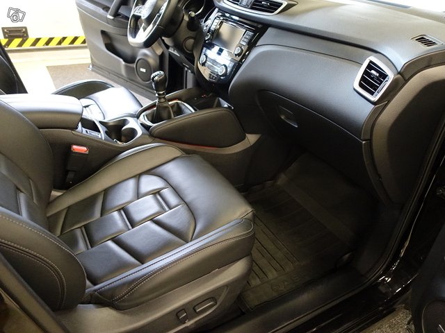 NISSAN Qashqai 23