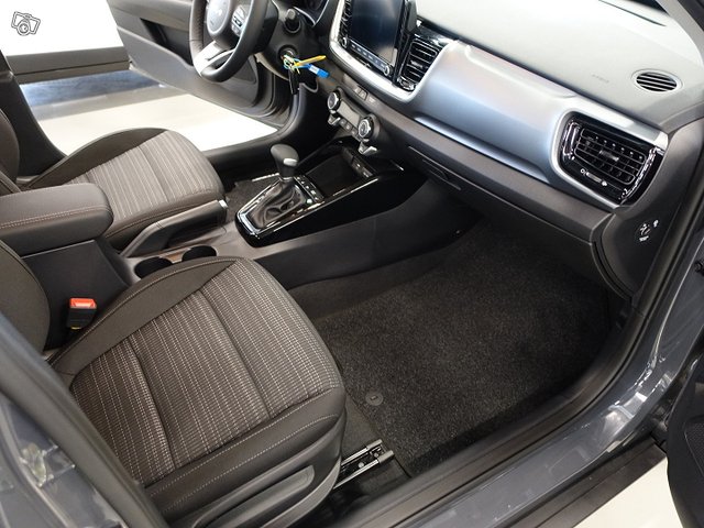 KIA Stonic 11