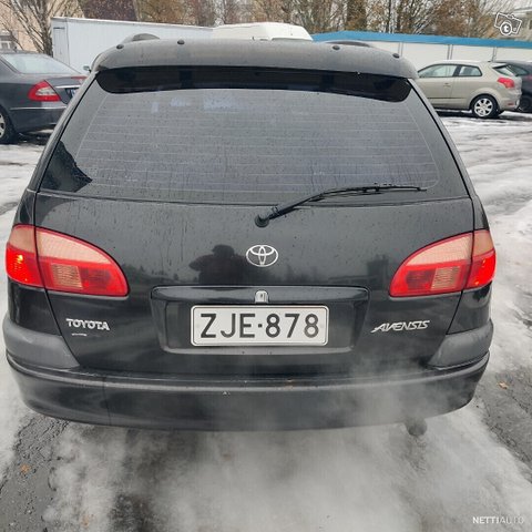 Toyota Avensis 11