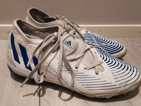 Adidas Predator, koko 38, Jalkapallo, Urheilu ja ulkoilu, Rovaniemi, Tori.fi Adidas Predator, koko 38, Jalkapallo, Urheilu ja ulkoilu, Rovaniemi, Tori.fi