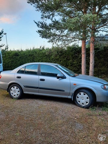 Nissan Almera 2