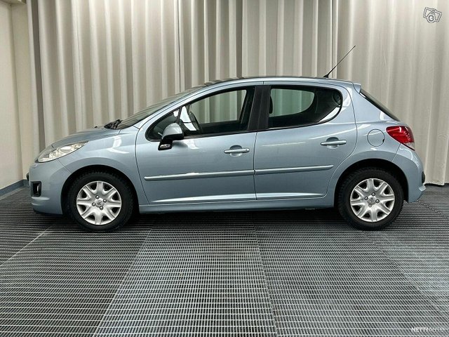 Peugeot 207 5