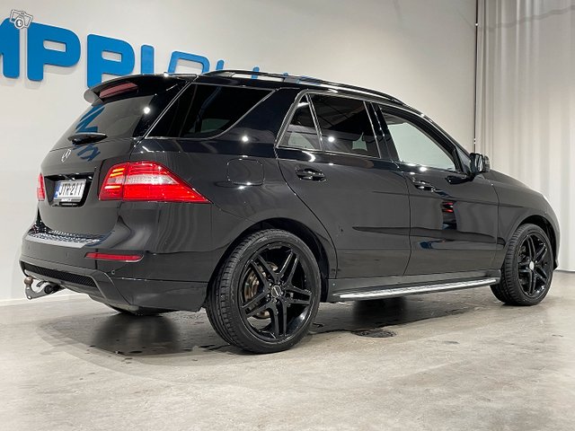 Mercedes-Benz ML 4