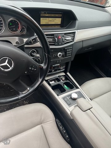 Mercedes-Benz E-sarja 6
