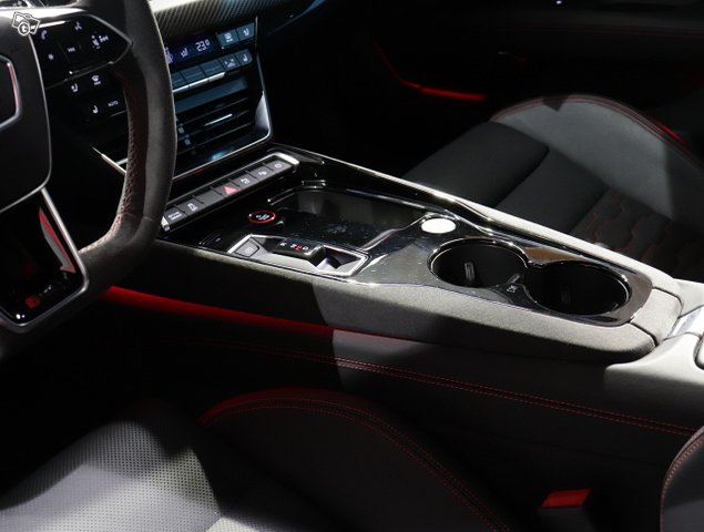 Audi E-tron GT RS 19