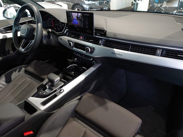 AUDI A4 11