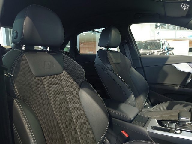 AUDI A4 12