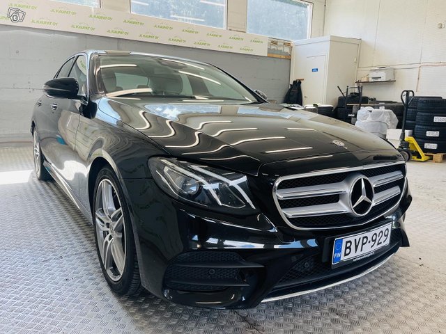Mercedes-Benz E 5