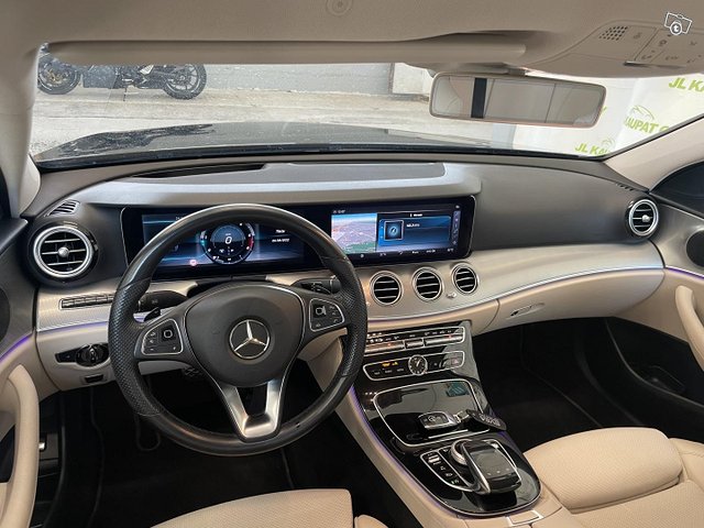 Mercedes-Benz E 9
