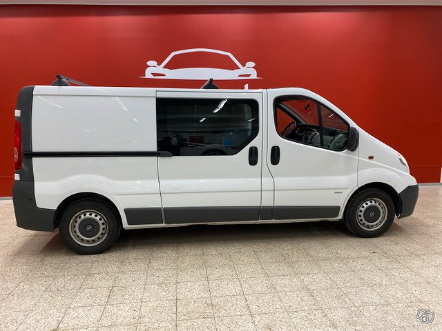 Opel Vivaro 2