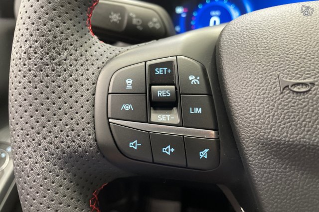 Ford Kuga 23