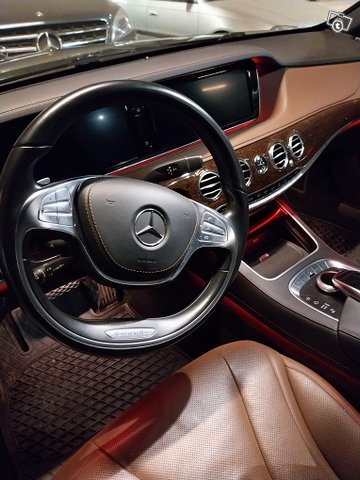 Mercedes-Benz S-sarja 5