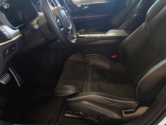 VOLVO V90 6