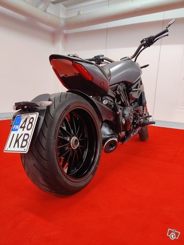 Ducati XDiavel 7