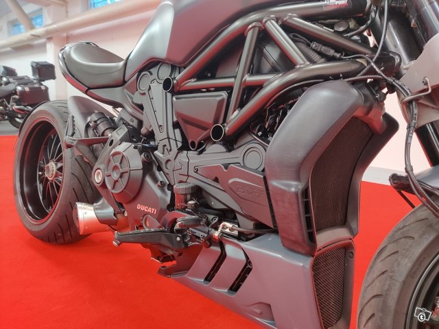 Ducati XDiavel 10