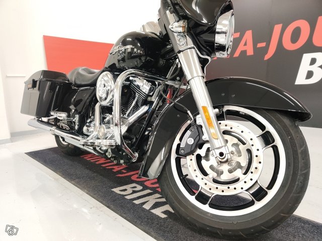 Harley-Davidson Touring 9