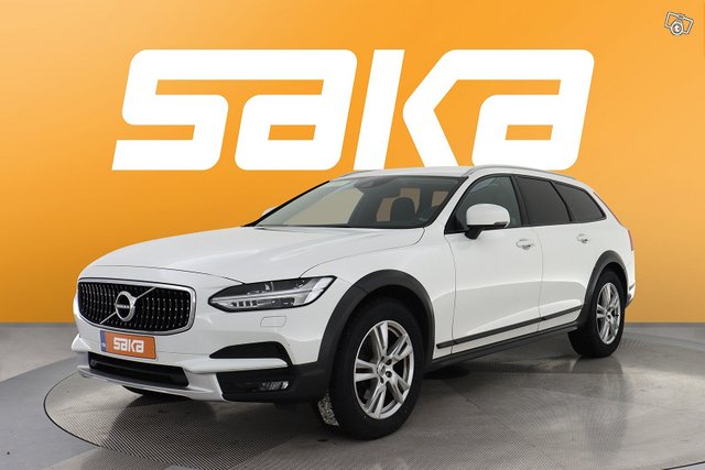 Volvo V90 Cross Country 4