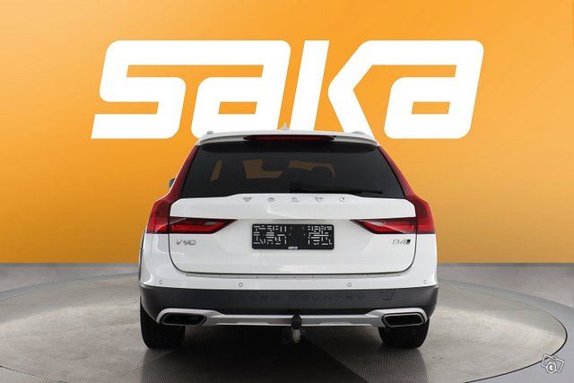 Volvo V90 Cross Country 7
