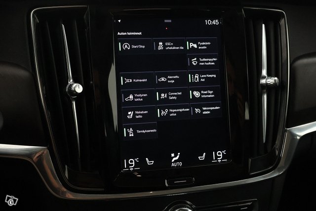 Volvo V90 Cross Country 22