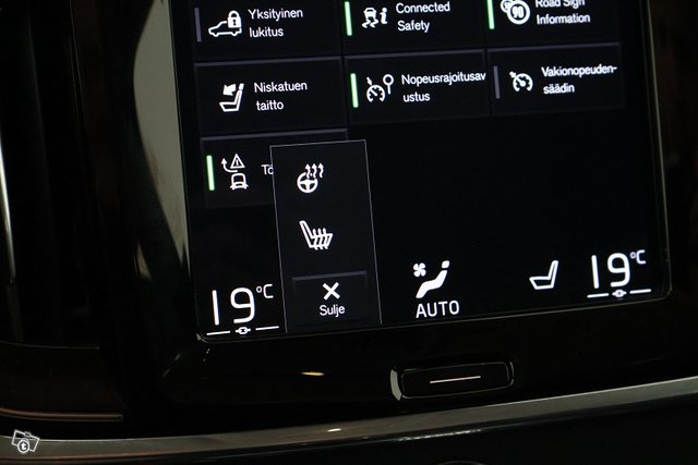 Volvo V90 Cross Country 23