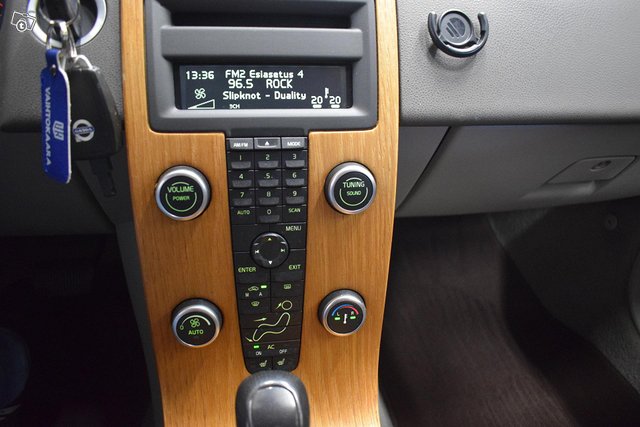 Volvo V50 13
