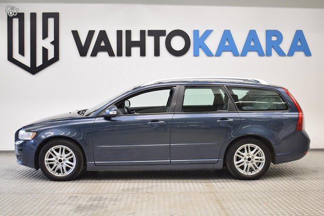 Volvo V50 3