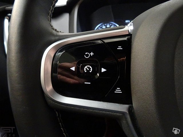 Volvo V90 21